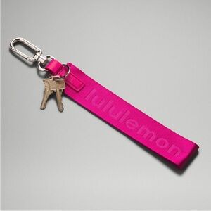 Lululemon Never Lost Keychain Wildberry Sonic Pink  WLDB/SNCP